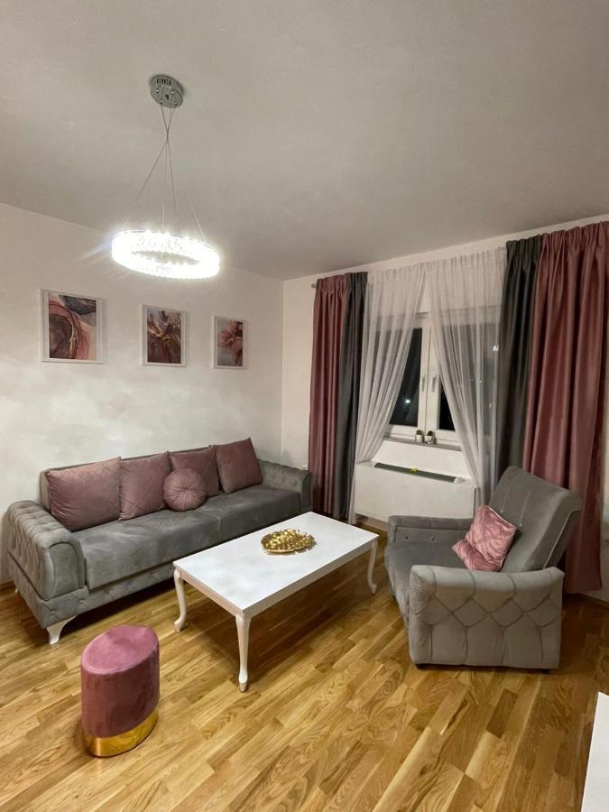 Skyline Apartment 비옐리나 외부 사진