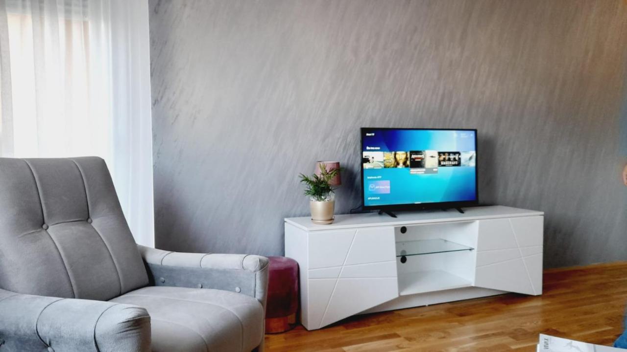 Skyline Apartment 비옐리나 외부 사진