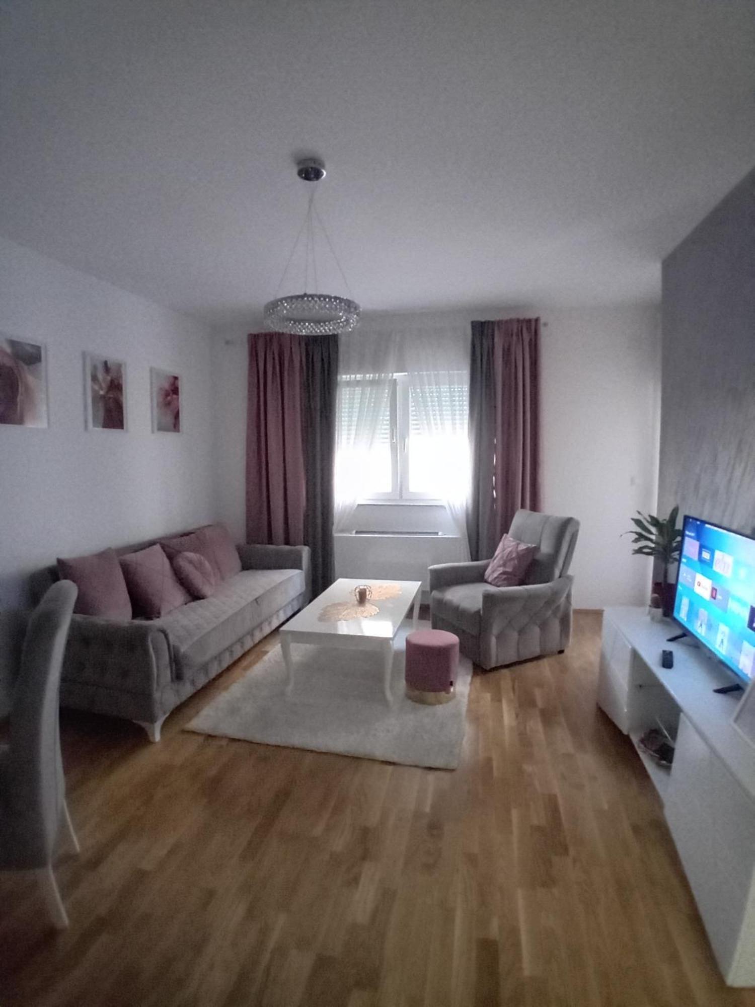 Skyline Apartment 비옐리나 외부 사진