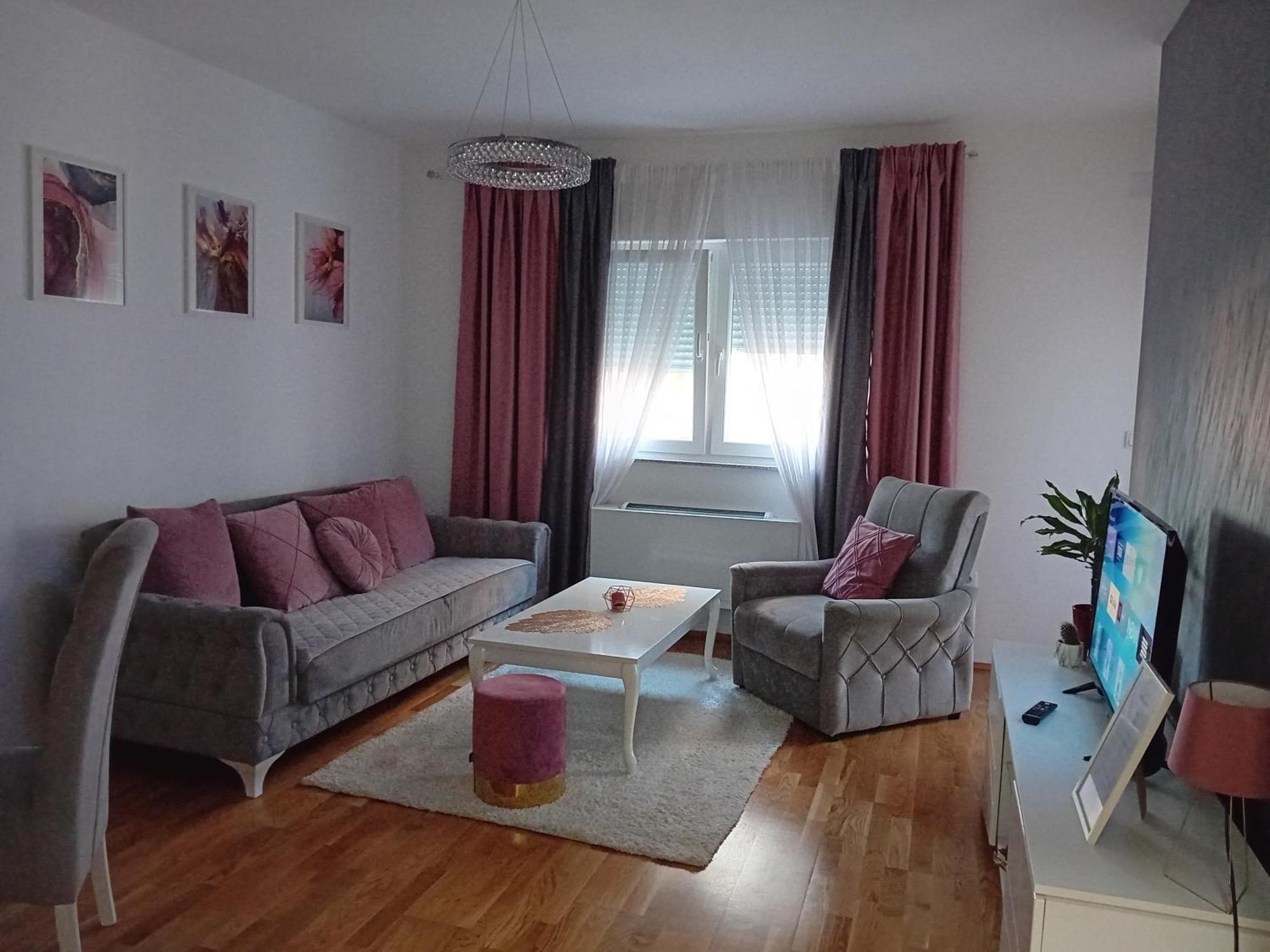 Skyline Apartment 비옐리나 외부 사진
